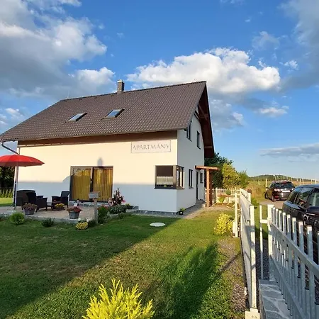 Kohoutek A Slepicka V Novohradskych Horach *