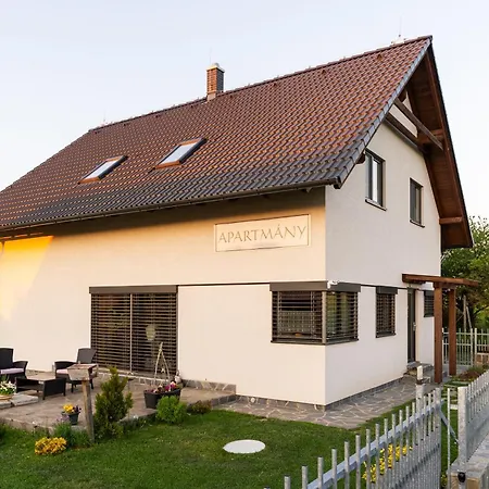 Kohoutek A Slepicka V Novohradskych Horach * Nové Hrady