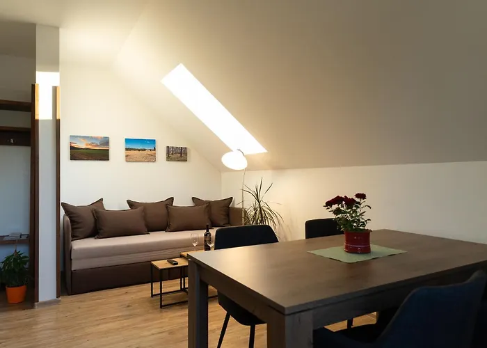 Kohoutek A Slepička V Novohradských Horách Apartamento